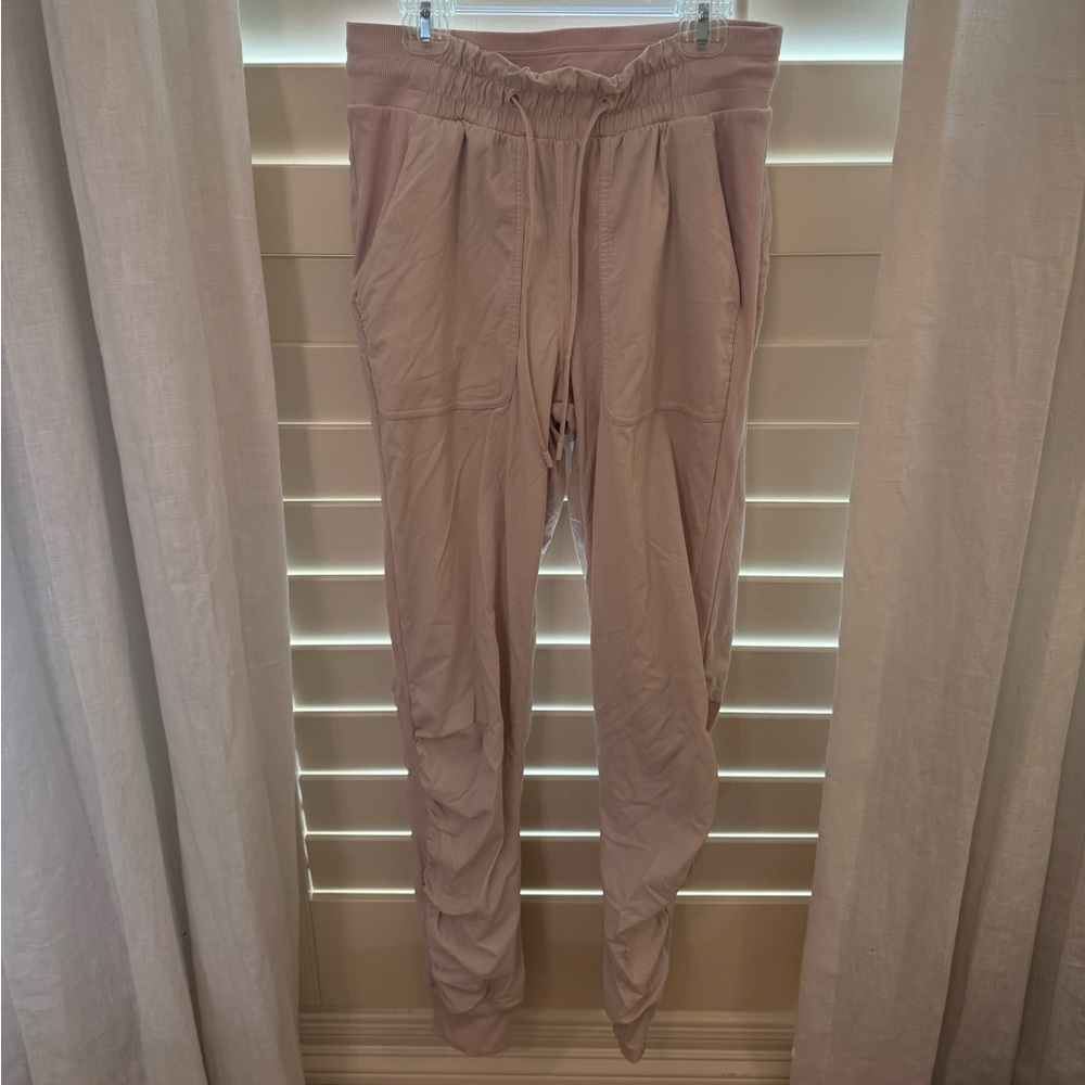 Lululemon light pink dance studio joggers size 4